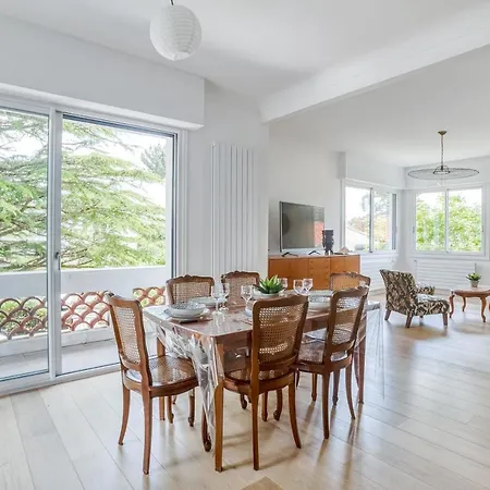 Le Deck - Grande Maison Familliale Proche