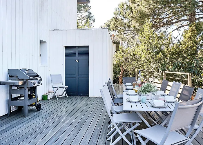Le Deck - Grande Maison Familliale Proche